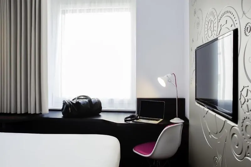 ***  Hotel Capitole Geneva Switzerland